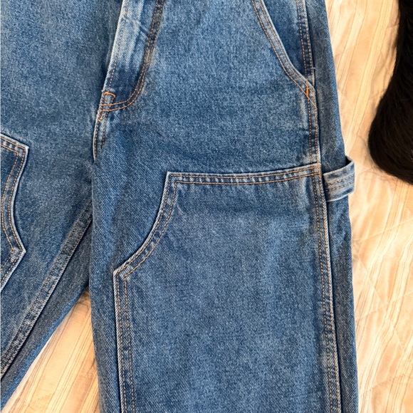 Abercrombie & Fitch Mid Rise Slouchy Jean - Picture 3 of 12